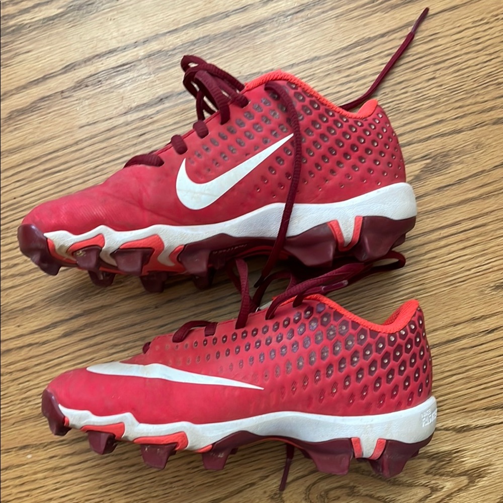 Nike Kids Red Baseball Cleats